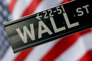 Wall Street termine en baisse, les rendements en hausse