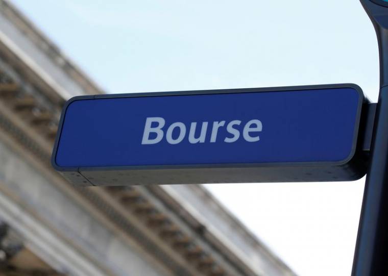 Le panneau près du Palais Brongniart, ancienne Bourse de Paris, situé Place de la Bourse à Paris